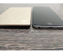 Seagate представила самый тонкий в мире 2-Тбайт мобильный HDD