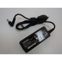 Блок питания (зарядное устройство) для ноутбука Toshiba 19V 4.74A 90W (5.5x2.5mm) КОПИЯ