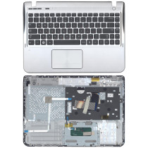 Клавиатура для ноутбука Samsung 300E5A 305E5A черная топ-панель серебристая